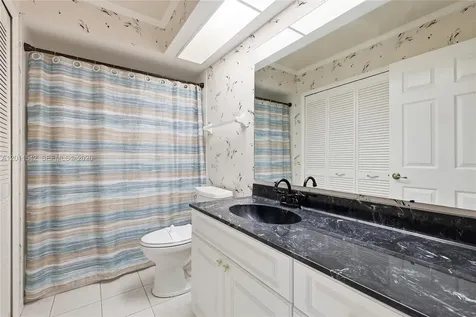 3933 SE 11 Place Cape Coral FL 33904