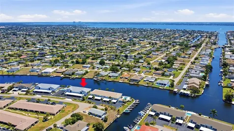 3933 SE 11 Place Cape Coral FL 33904