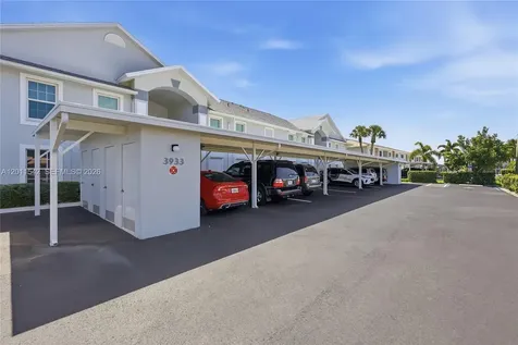 3933 SE 11 Place Cape Coral FL 33904