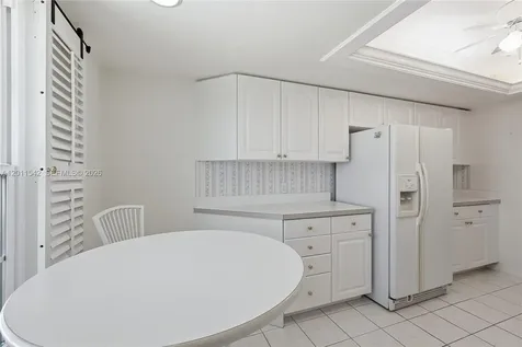 3933 SE 11 Place Cape Coral FL 33904