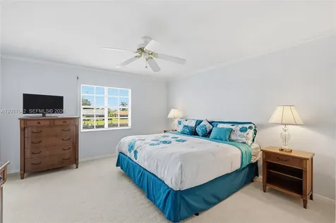 3933 SE 11 Place Cape Coral FL 33904