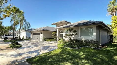 3767 Oak Ridge Circle Weston FL 33331