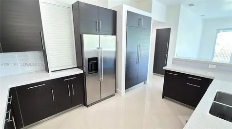 3767 Oak Ridge Circle Weston FL 33331