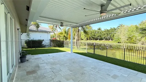 3767 Oak Ridge Circle Weston FL 33331