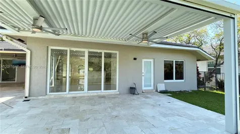 3767 Oak Ridge Circle Weston FL 33331
