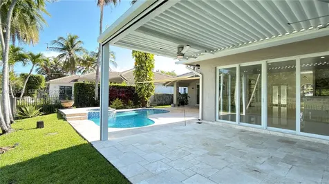 3767 Oak Ridge Circle Weston FL 33331
