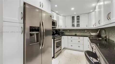 3140 S Ocean Drive (Avail Now- Nov 15, 2026) Hallandale Beach FL 33009