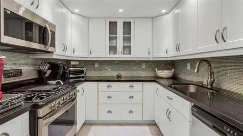 3140 S Ocean Drive (Avail Now- Nov 15, 2026) Hallandale Beach FL 33009