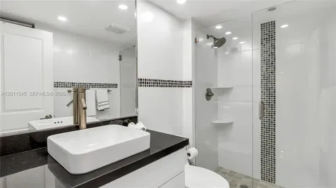 3140 S Ocean Drive (Avail Now- Nov 15, 2026) Hallandale Beach FL 33009