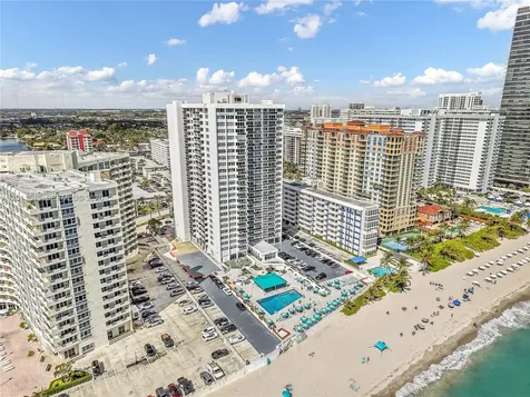 3140 S Ocean Drive (Avail Now- Nov 15, 2026) Hallandale Beach FL 33009
