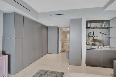 18975 Collins Avenue Sunny Isles Beach FL 33160