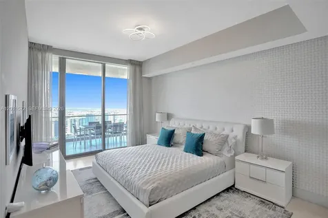 18975 Collins Avenue Sunny Isles Beach FL 33160
