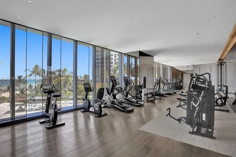 18975 Collins Avenue Sunny Isles Beach FL 33160