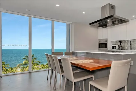 881 Ocean Drive Key Biscayne FL 33149