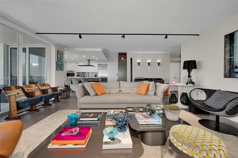 881 Ocean Drive Key Biscayne FL 33149