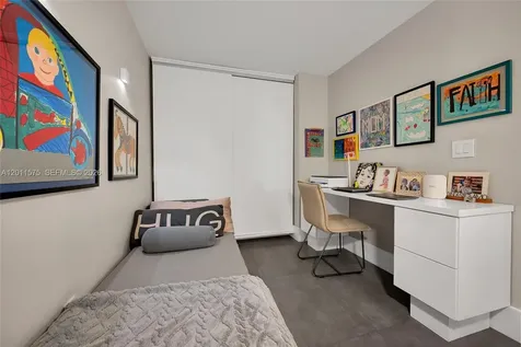 881 Ocean Drive Key Biscayne FL 33149