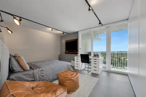 881 Ocean Drive Key Biscayne FL 33149