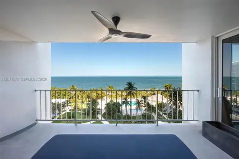 881 Ocean Drive Key Biscayne FL 33149