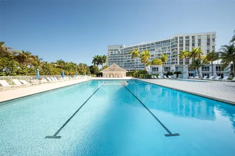 881 Ocean Drive Key Biscayne FL 33149