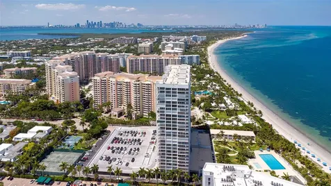 881 Ocean Drive Key Biscayne FL 33149