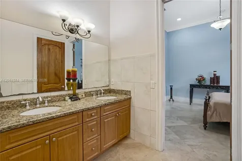 4025 SW 128th Avenue Miami FL 33175