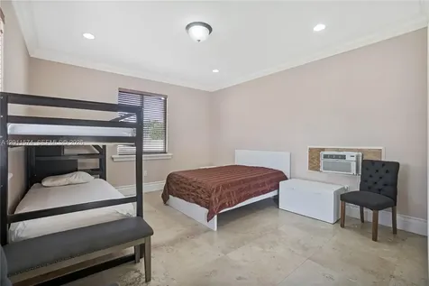 4025 SW 128th Avenue Miami FL 33175