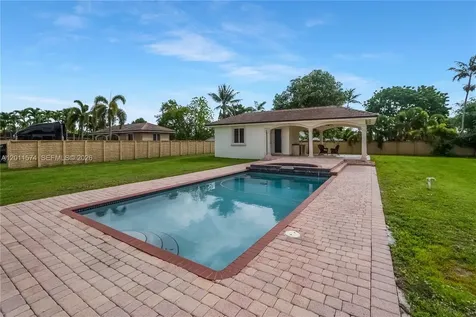 4025 SW 128th Avenue Miami FL 33175