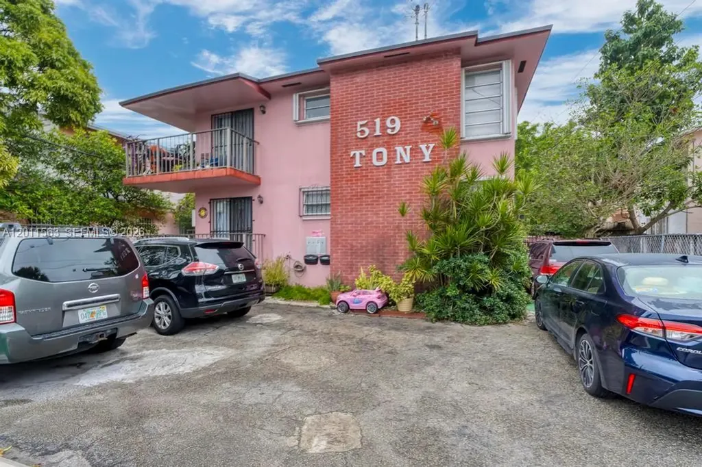 519 NW 10th Avenue Miami FL 33136