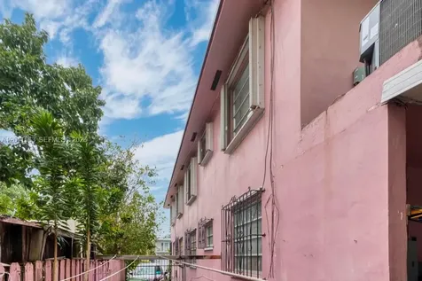 519 NW 10th Avenue Miami FL 33136