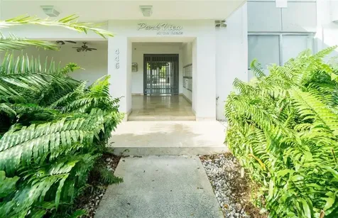 445 SW 11th Street Miami FL 33130
