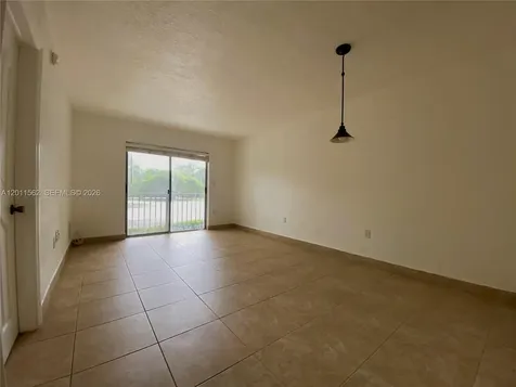 445 SW 11th Street Miami FL 33130