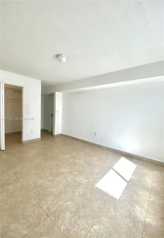 445 SW 11th Street Miami FL 33130