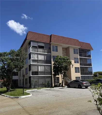 4176 Inverrary Drive Lauderhill FL 33319