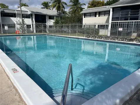 911 NE 199th Street Miami FL 33179
