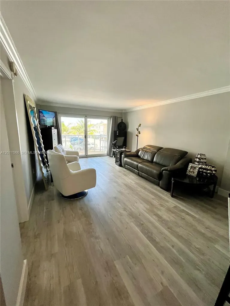 1801 S Ocean Drive Hollywood FL 33019