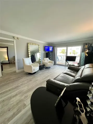 1801 S Ocean Drive Hollywood FL 33019
