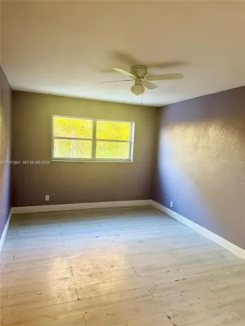 906 SW 74th Avenue North Lauderdale FL 33068