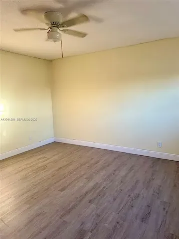 906 SW 74th Avenue North Lauderdale FL 33068