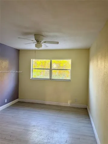 906 SW 74th Avenue North Lauderdale FL 33068