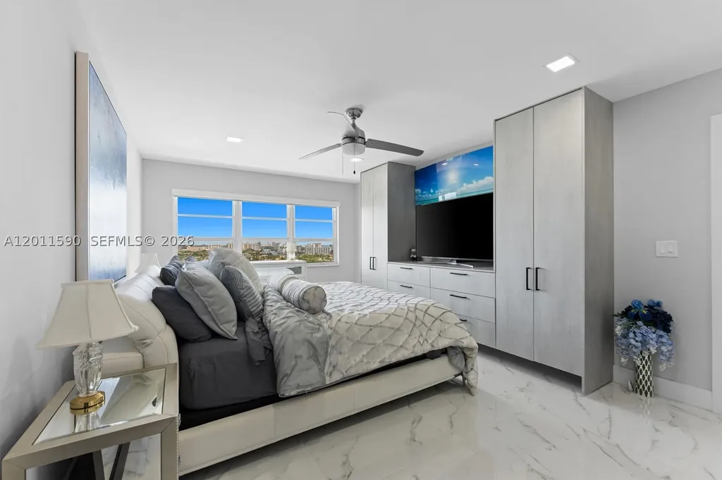 340 Sunset Drive Fort Lauderdale FL 33301