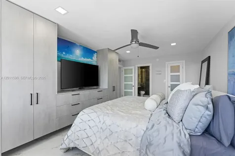 340 Sunset Drive Fort Lauderdale FL 33301