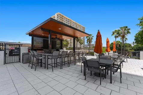 340 Sunset Drive Fort Lauderdale FL 33301