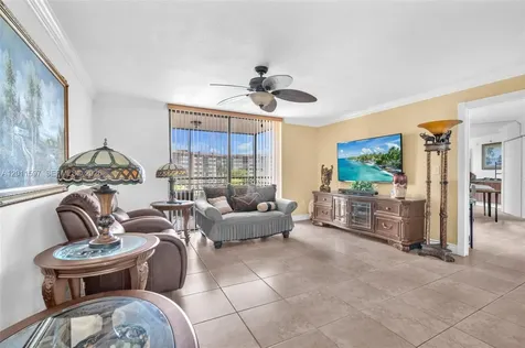 1200 Saint Charles Place Pembroke Pines FL 33026