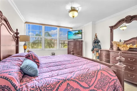 1200 Saint Charles Place Pembroke Pines FL 33026