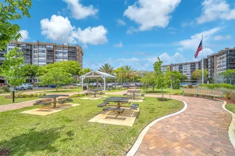 1200 Saint Charles Place Pembroke Pines FL 33026