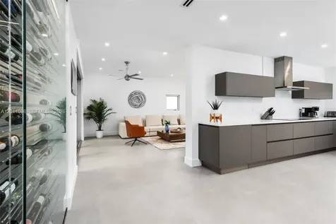 1785 Fairhaven Place Miami FL 33133