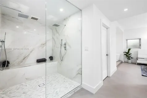 1785 Fairhaven Place Miami FL 33133