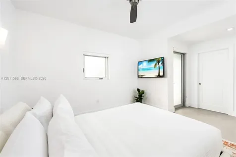 1785 Fairhaven Place Miami FL 33133