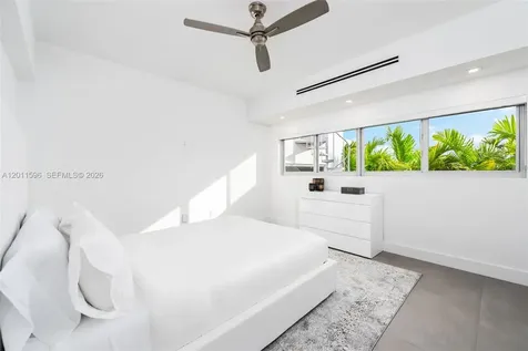 1785 Fairhaven Place Miami FL 33133