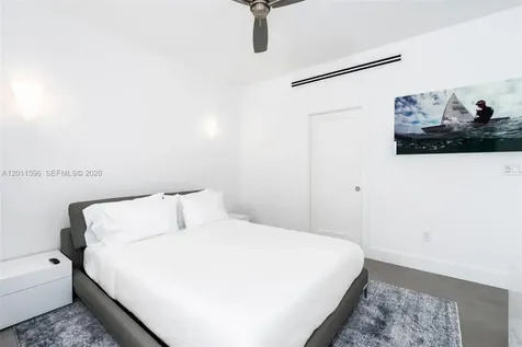 1785 Fairhaven Place Miami FL 33133